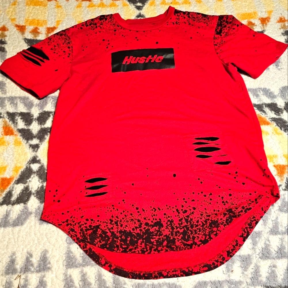 HUSTLE T-Shirt by Upstanders with $back, distressed slits & long bottom Sz S B6
